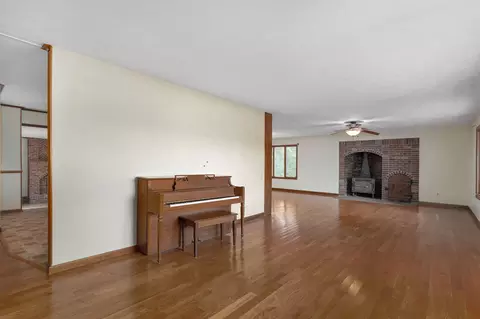 Living - 3060 E Gasconade St, Springfield, MO 65804 photo 1 of 8