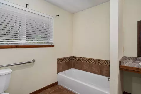 Bath - 3060 E Gasconade St, Springfield, MO 65804 photo 3 of 5