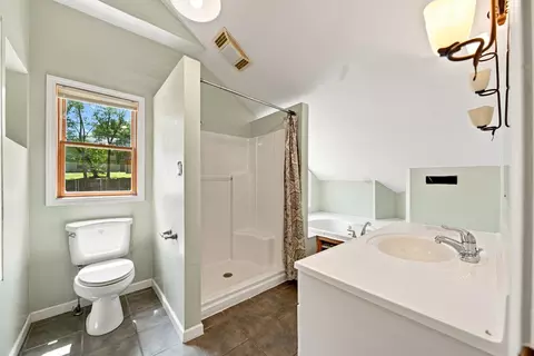 Bath - 2228 E Huntington St, Ozark, MO 65721 photo 5 of 5