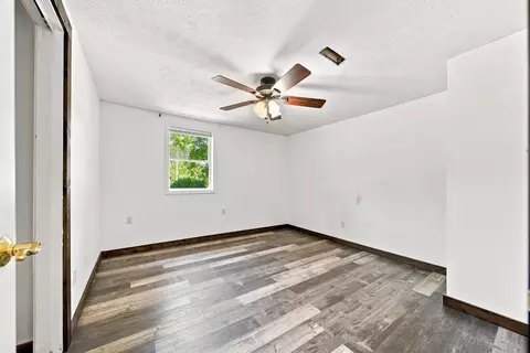 Bedroom - 2228 E Huntington St, Ozark, MO 65721 photo 6 of 7