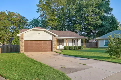 Exterior - 3432 W Regal Ct, Springfield, MO 65807 photo 2 of 10