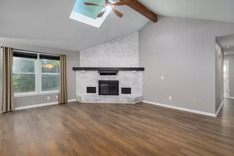 Living - 3432 W Regal Ct, Springfield, MO 65807 photo 2 of 5