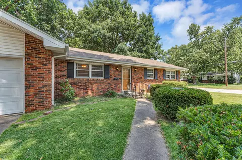 Exterior - 1543 E Glenwood St, Springfield, MO 65804 photo 8 of 11