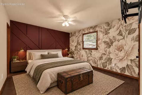 Bedroom - 1543 E Glenwood St, Springfield, MO 65804 photo 2 of 6
