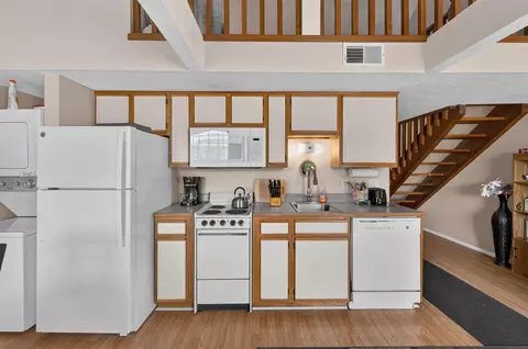 Kitchen - 7 Hunters Cv #7, Branson, MO 65616 photo 1 of 3