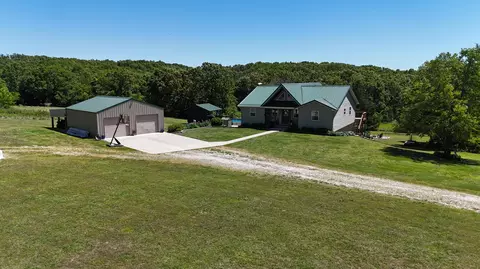 5000 Sanders Dr, Hartville, MO 65667