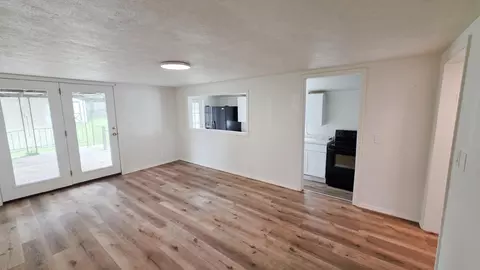 Living - 2857 N Grant Ave, Springfield, MO 65803 photo 1 of 2