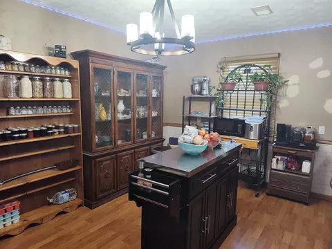 Kitchen - 7 Bona Loop, Aldrich, MO 65601 photo 2 of 3