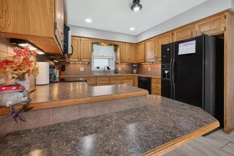 Kitchen - 1347 S Arcadia Ave, Springfield, MO 65804 photo 1 of 3