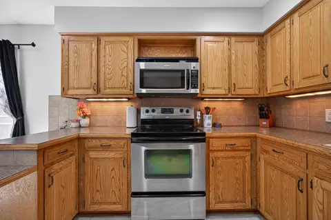 Kitchen - 1347 S Arcadia Ave, Springfield, MO 65804 photo 3 of 3