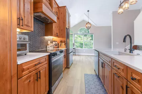 Kitchen - 80 Anglers Pointe #6, Branson, MO 65616 photo 2 of 4