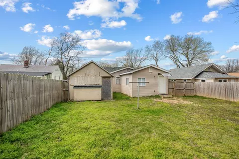 Exterior - 2528 N Kellett Ave, Springfield, MO 65803 photo 3 of 3