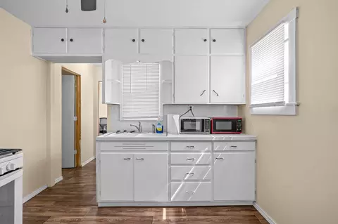 Kitchen - 2528 N Kellett Ave, Springfield, MO 65803 photo 2 of 2