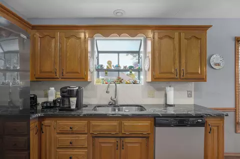Kitchen - 404 N Ellen St, Nixa, MO 65714 photo 2 of 2