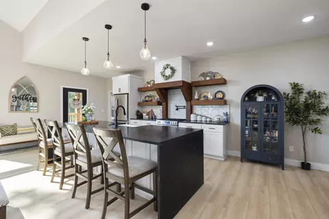 Kitchen - 643 Route Ff, Everton, MO 65646 photo 1 of 5