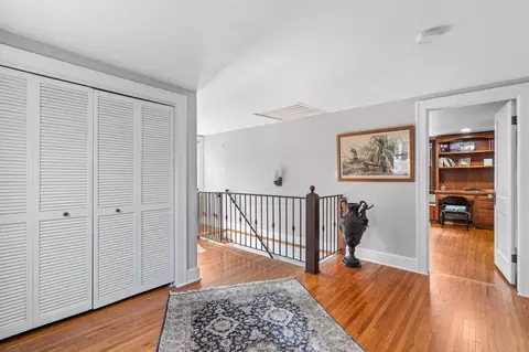 Entry Way - 1710 S Kimbrough Ave, Springfield, MO 65807 photo 4 of 6