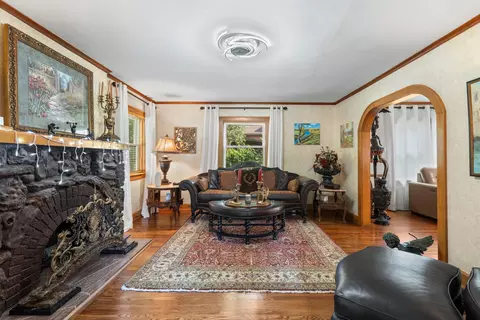 Living - 1710 S Kimbrough Ave, Springfield, MO 65807 photo 1 of 6