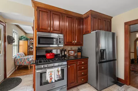 Kitchen - 1710 S Kimbrough Ave, Springfield, MO 65807 photo 2 of 3