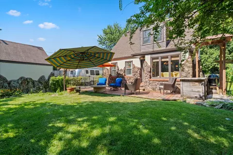 Exterior - 1710 S Kimbrough Ave, Springfield, MO 65807 photo 5 of 8