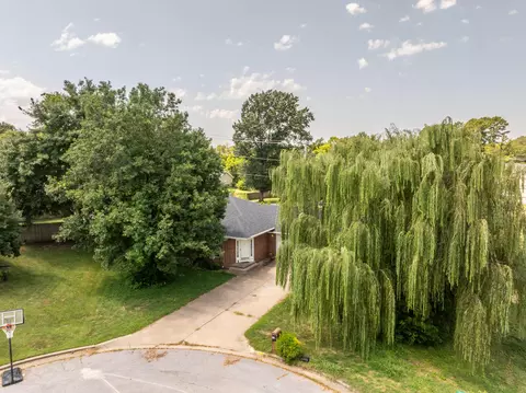 View/Area - 433 S Devonshire St, Nixa, MO 65714 photo 12 of 13