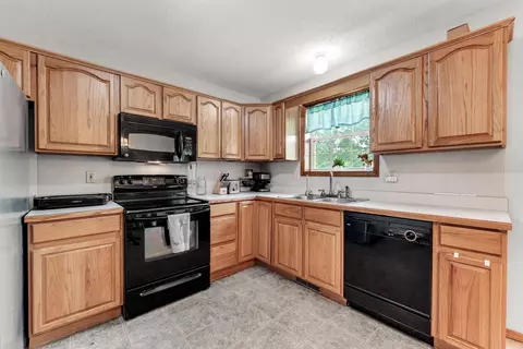 Kitchen - 433 S Devonshire St, Nixa, MO 65714 photo 2 of 3
