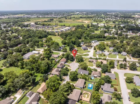 View/Area - 433 S Devonshire St, Nixa, MO 65714 photo 9 of 13