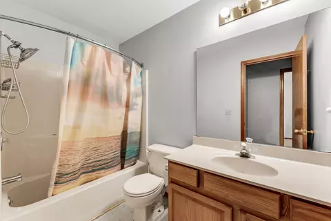 Bath - 433 S Devonshire St, Nixa, MO 65714 photo 2 of 2