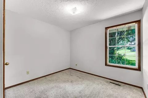 Bedroom - 433 S Devonshire St, Nixa, MO 65714 photo 3 of 4