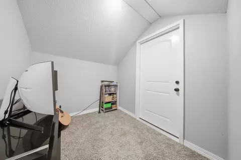 Entry Way - 520 S Pine St, Marshfield, MO 65706 photo 3 of 3