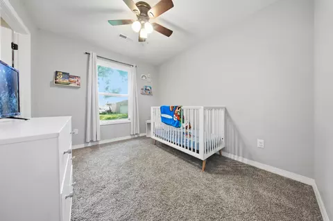 Bedroom - 520 S Pine St, Marshfield, MO 65706 photo 2 of 2