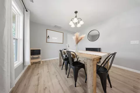 Dining - 520 S Pine St, Marshfield, MO 65706 photo 1 of 1