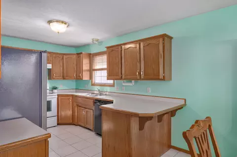 Kitchen - 3968 W Beechwood St, Springfield, MO 65807 photo 1 of 3