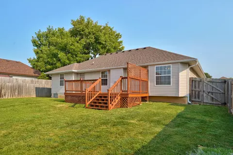 Exterior - 3968 W Beechwood St, Springfield, MO 65807 photo 4 of 12