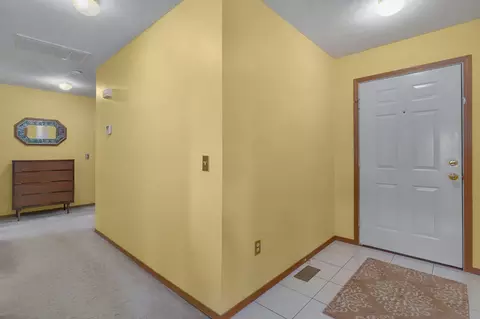 Entry Way - 3968 W Beechwood St, Springfield, MO 65807 photo 1 of 1