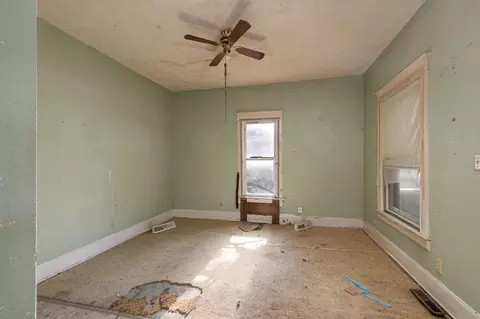 Bedroom - 1717 W Atlantic St, Springfield, MO 65803 photo 1 of 6