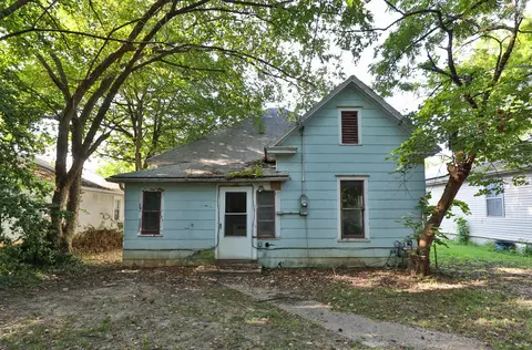 Exterior - 1717 W Atlantic St, Springfield, MO 65803 photo 5 of 7