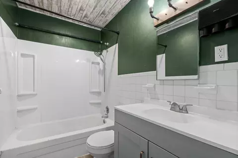 Bath - 726 N Glenn Ave, Springfield, MO 65803 photo 1 of 1
