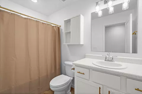 Bath - 598 S Caroline Ave, Republic, MO 65738 photo 3 of 3