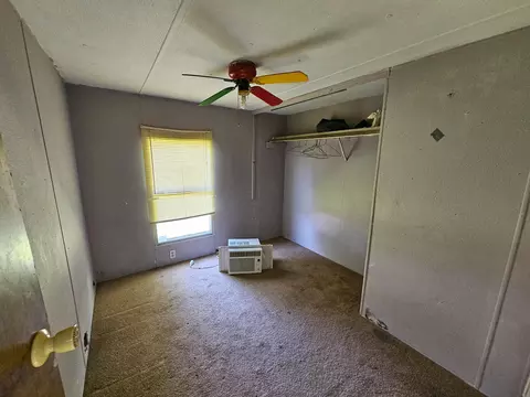 Bedroom - 1909 E 505th Rd, Halfway, MO 65663 photo 3 of 4