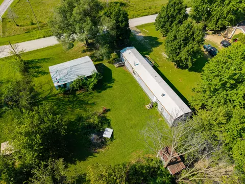 View/Area - 1909 E 505th Rd, Halfway, MO 65663 photo 2 of 17