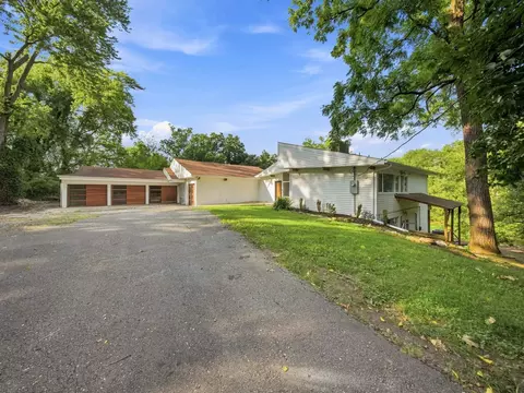 Exterior - 101 W Secluded Ln, Nixa, MO 65714 photo 2 of 10