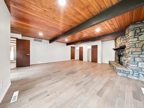 Living - 101 W Secluded Ln, Nixa, MO 65714 photo 12 of 18