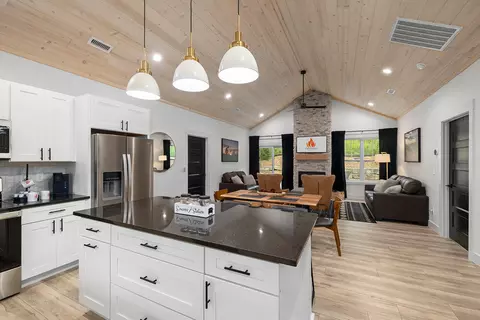 Kitchen - 180 Lookout Flts, Branson, MO 65616 photo 1 of 2