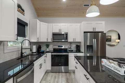 Kitchen - 180 Lookout Flts, Branson, MO 65616 photo 2 of 2