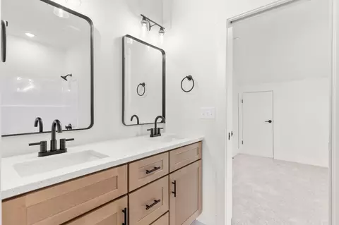 Bath - 2071 E Will St, Republic, MO 65738 photo 7 of 7