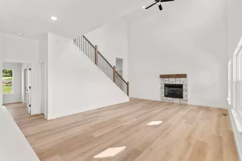 Living - 2071 E Will St, Republic, MO 65738 photo 1 of 4