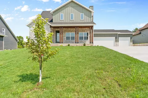 Exterior - 2071 E Will St, Republic, MO 65738 photo 5 of 10