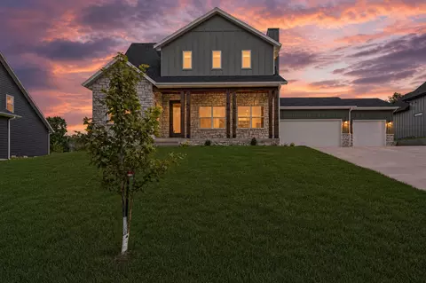 Exterior - 2071 E Will St, Republic, MO 65738 photo 2 of 10