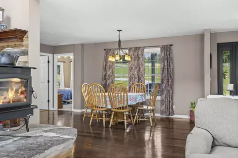 Dining - 134 Meadowbrook, Walnut Shade, MO 65771 photo 1 of 4