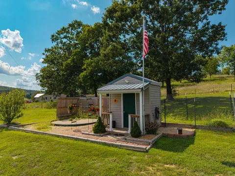 Exterior - 15955 E State Highway 14, Ava, MO 65608 photo 6 of 15